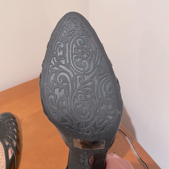 Clarks Black Heels - Picture 4 of 4